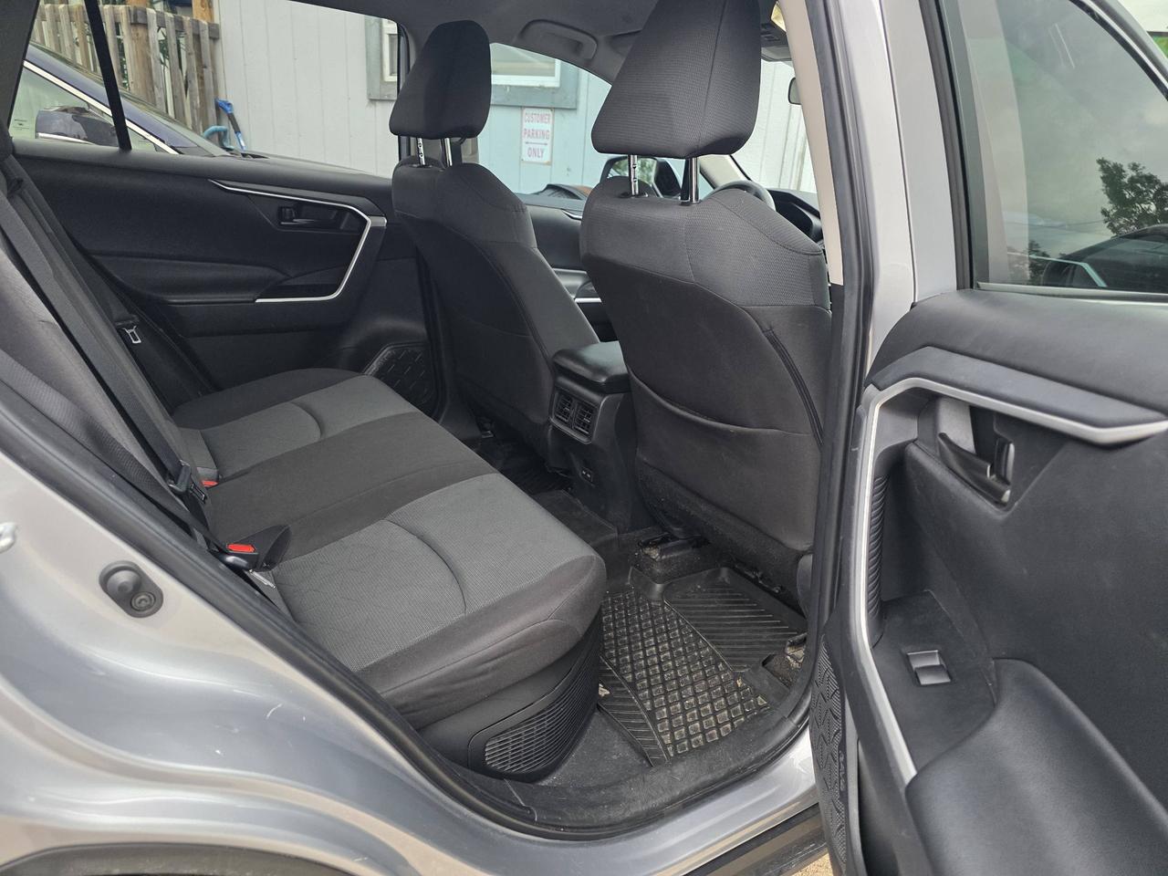 2025 Toyota RAV4 Hybrid LE AWD Photo