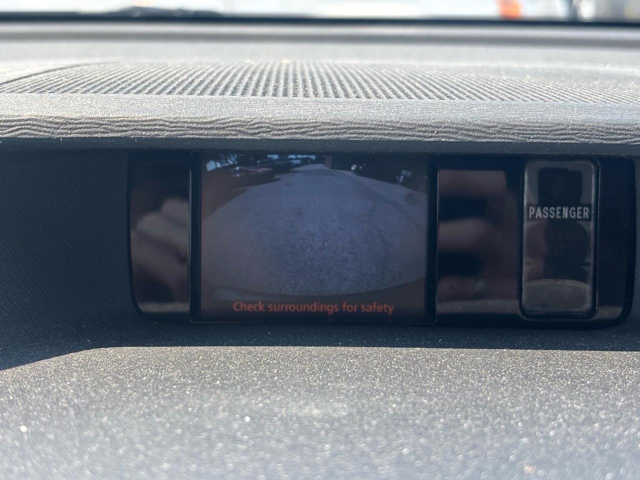 2013 Toyota Sienna 5dr V6 LE 7-Pass FWD Mobility Photo