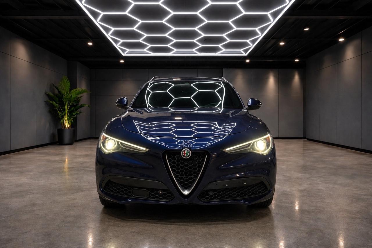 2018 Alfa Romeo Stelvio Q4 TI Sport AWD Photo
