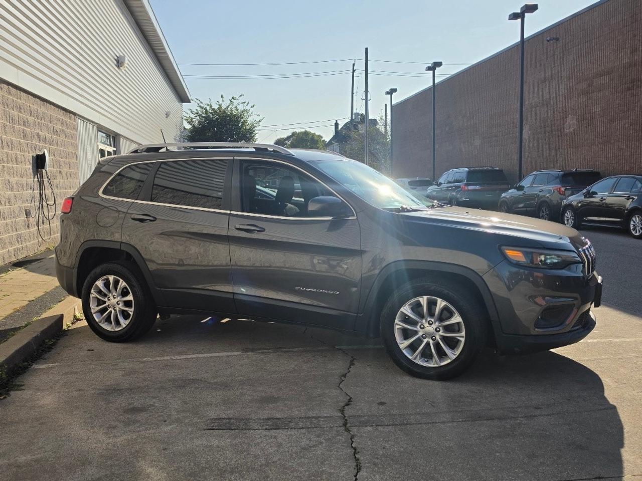 2019 Jeep Cherokee NORTH-CERTIFIED-HEATED SEAT-FINANCE AVAILABLE Photo