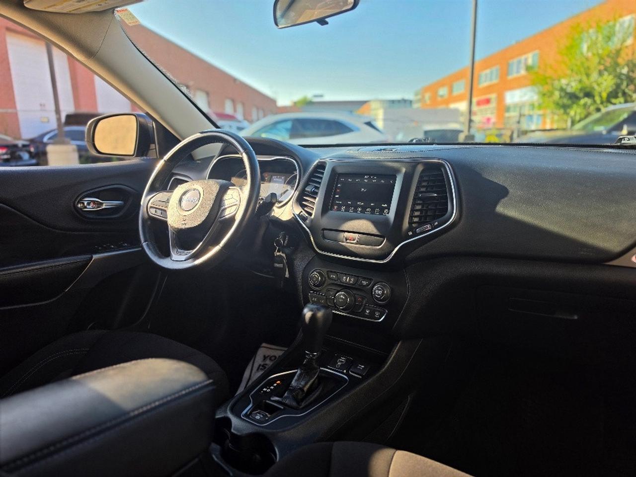 2019 Jeep Cherokee NORTH-CERTIFIED-HEATED SEAT-FINANCE AVAILABLE Photo