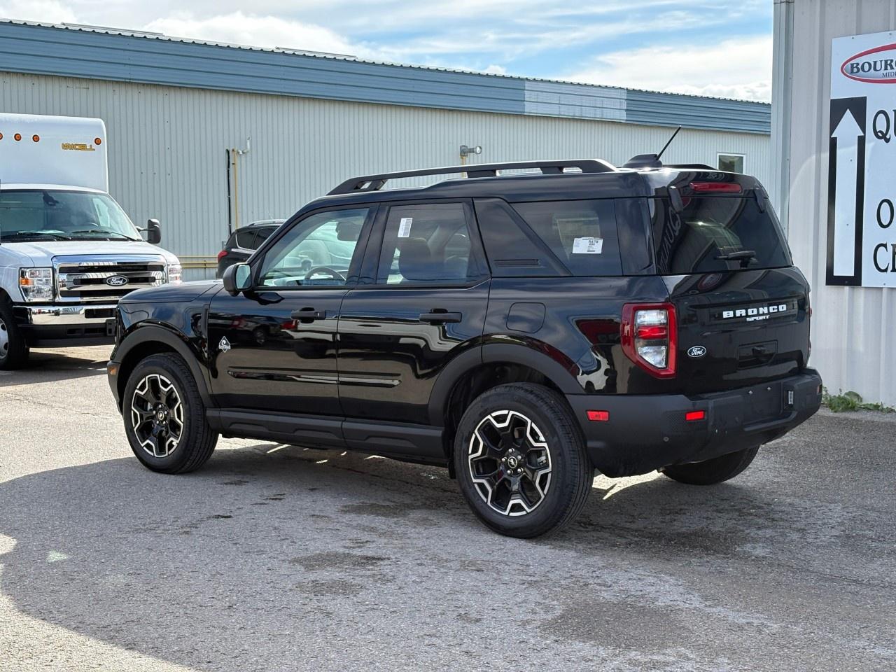 2026 Ford Bronco Sport Outer Banks 4x4 Photo