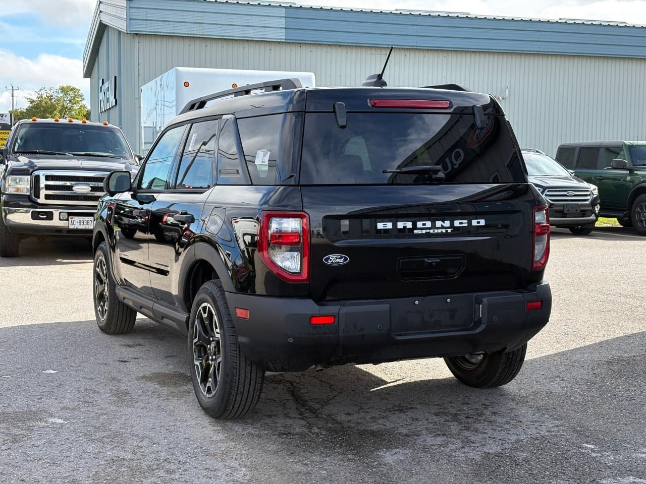2026 Ford Bronco Sport Outer Banks 4x4 Photo