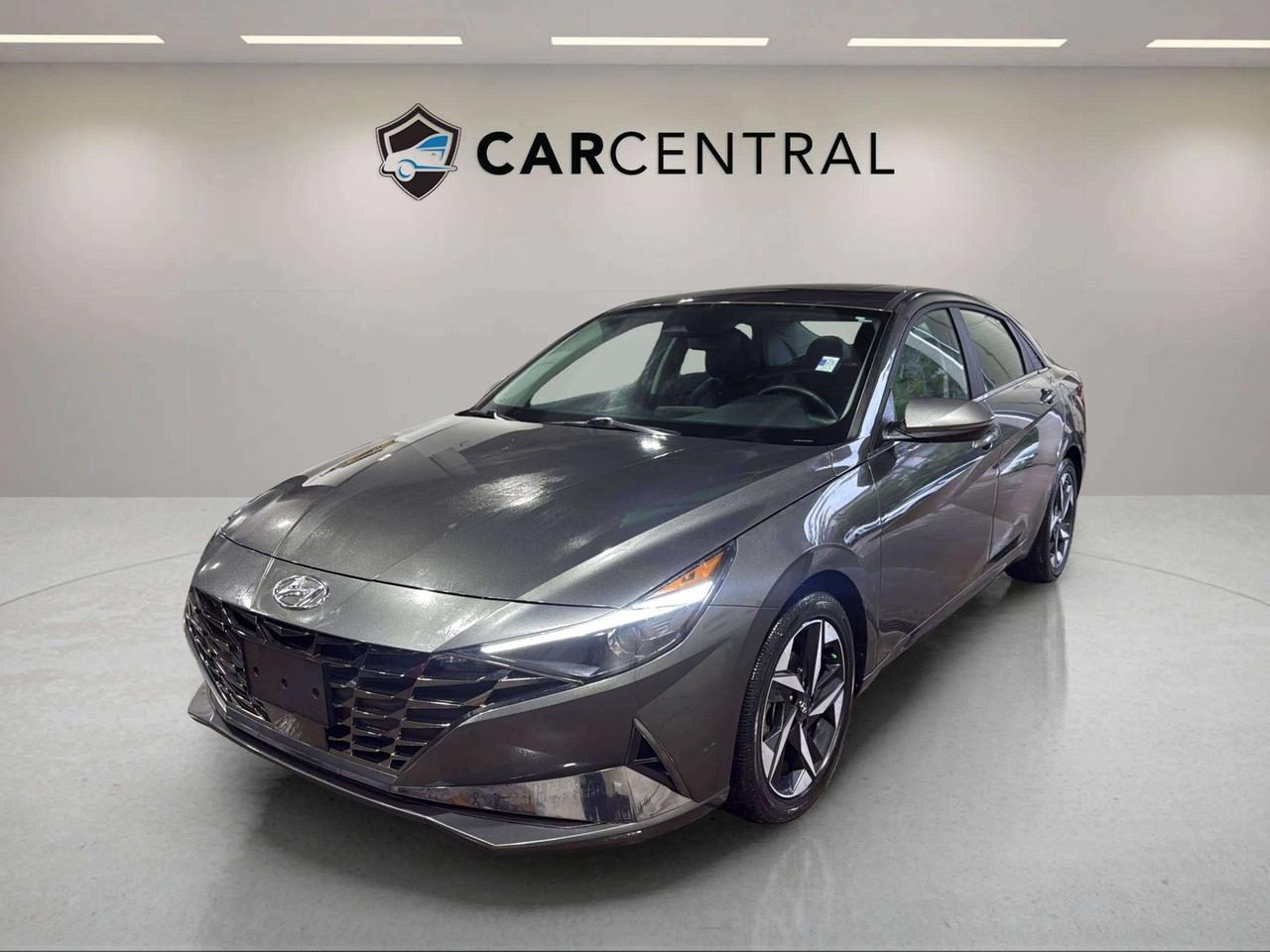 2023 Hyundai Elantra LUXURY| SUNROOF| NAVI| BLIND SPOT| CARPLAY Photo0