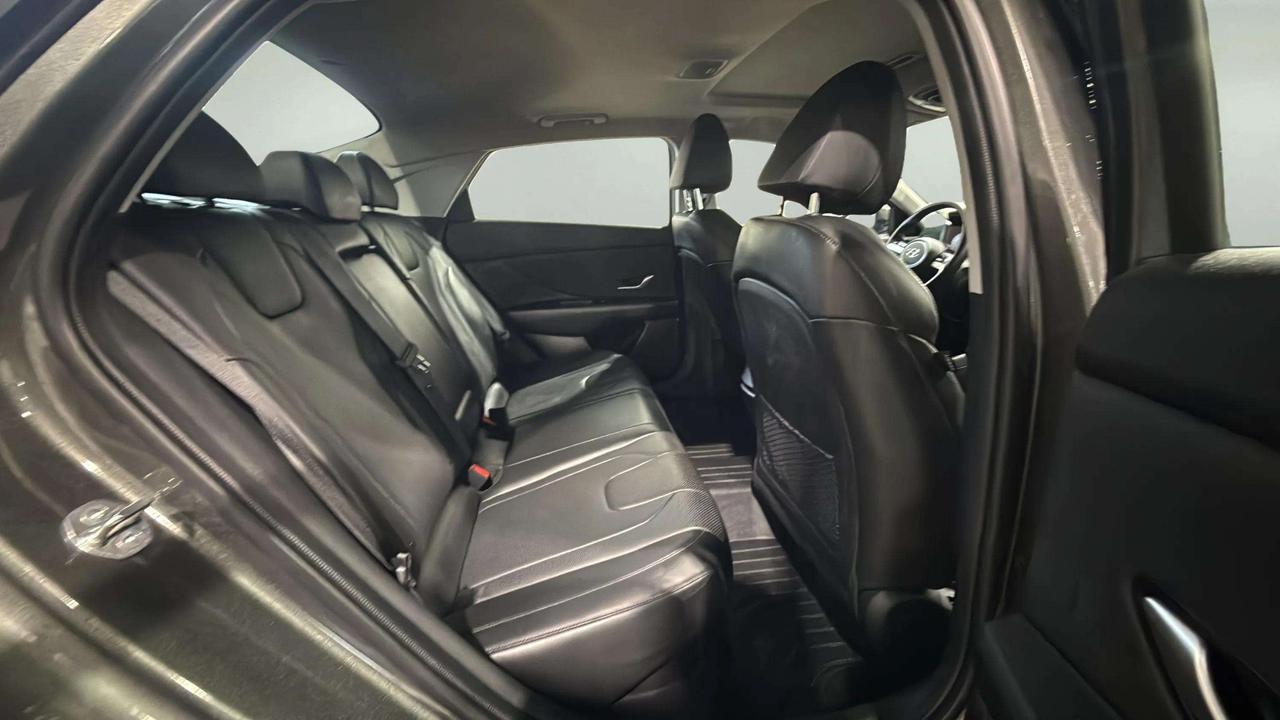 2023 Hyundai Elantra LUXURY| SUNROOF| NAVI| BLIND SPOT| CARPLAY Photo