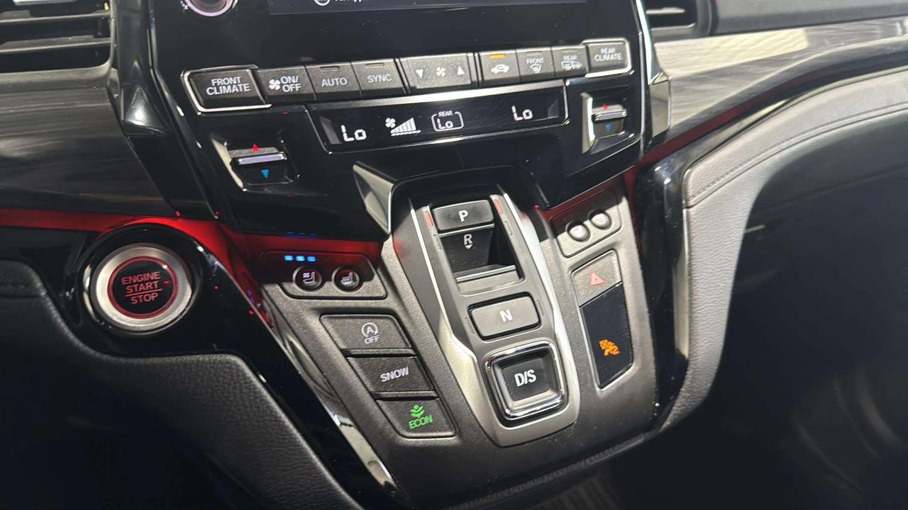 2024 Honda Odyssey BLACK EDITION| CLEAN CARFAX| DVD| SUNROOF| NAVI Photo