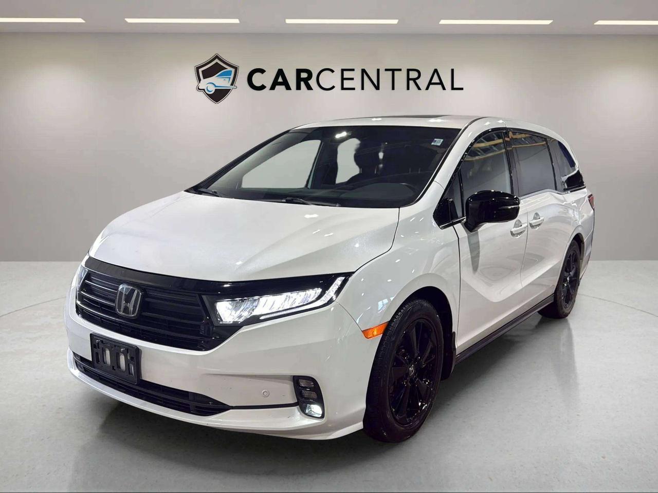 2024 Honda Odyssey BLACK EDITION| CLEAN CARFAX| DVD| SUNROOF| NAVI Photo