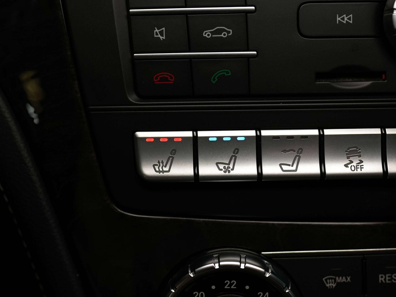 2020 Mercedes-Benz SL-Class 550 | AMG | MAGIC SKY | PREMIUM PKG Photo