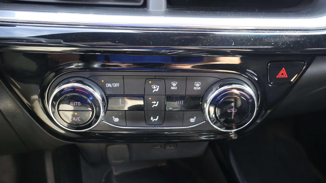 2025 Chevrolet Trax 2RS | Smart Device Integration Photo