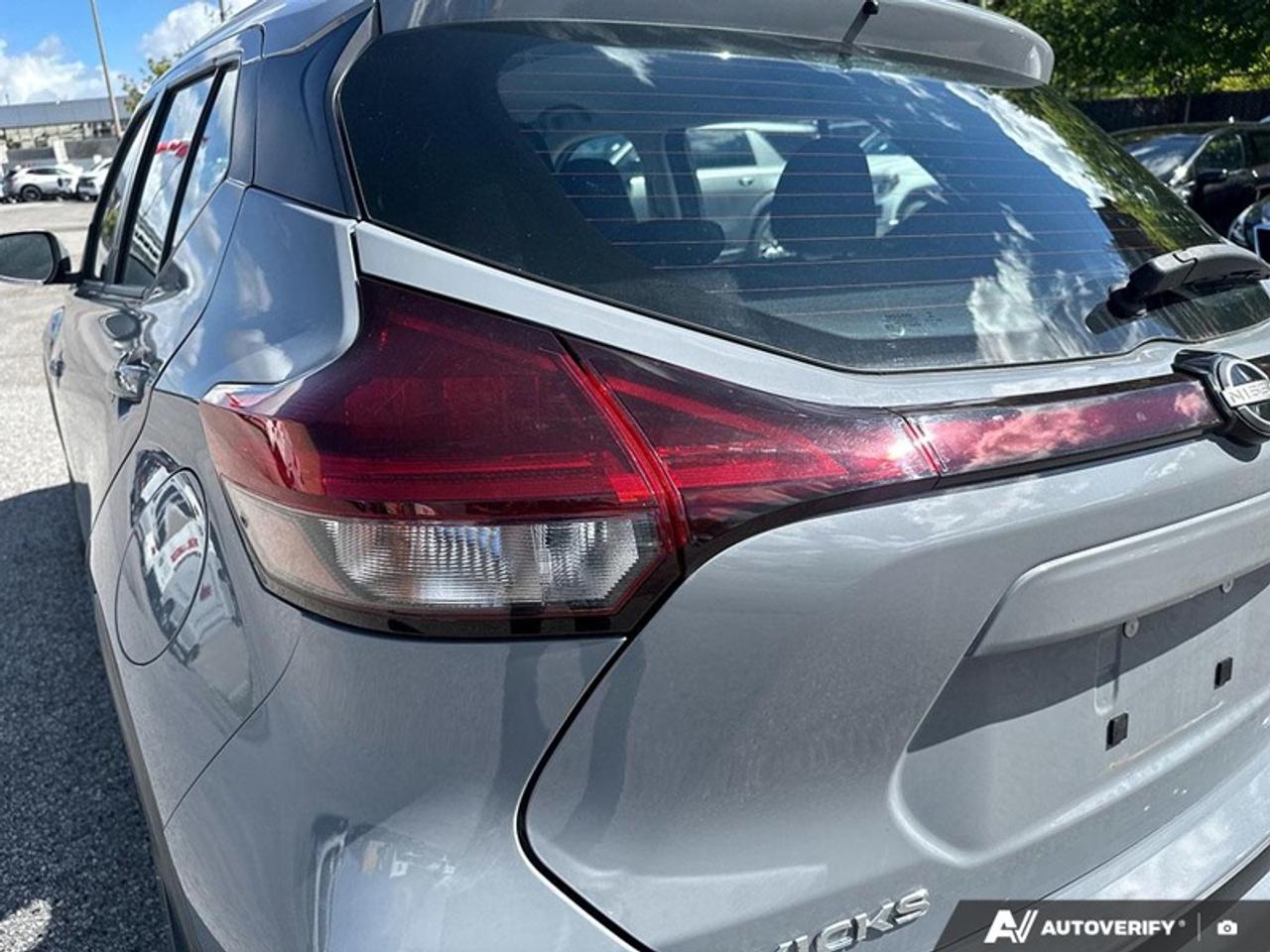 2022 Nissan Kicks SV   - Heated Seats - low mileage Photo