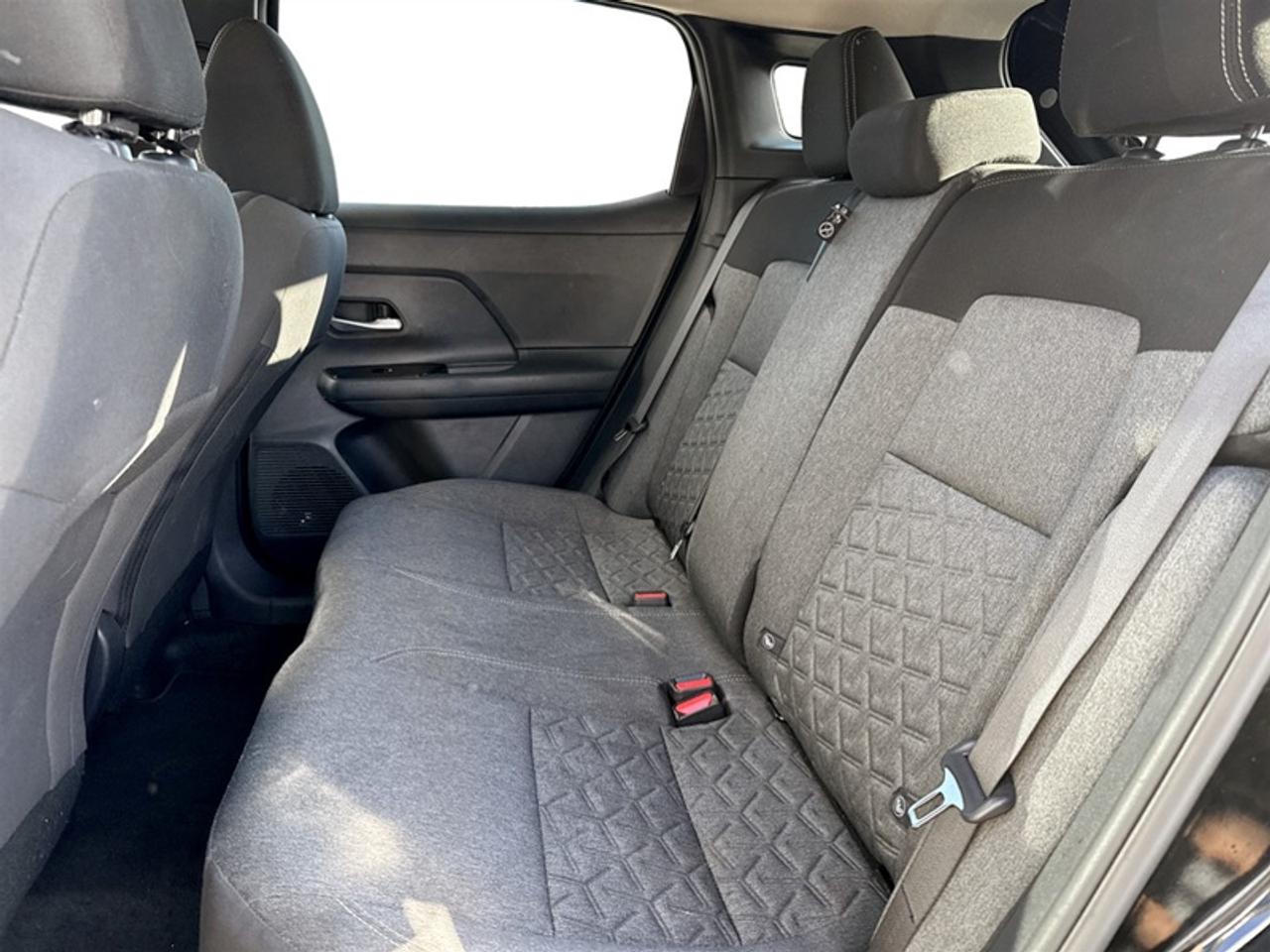 2026 Nissan Kicks SV  **APPLE CP - HEATED SW** Photo