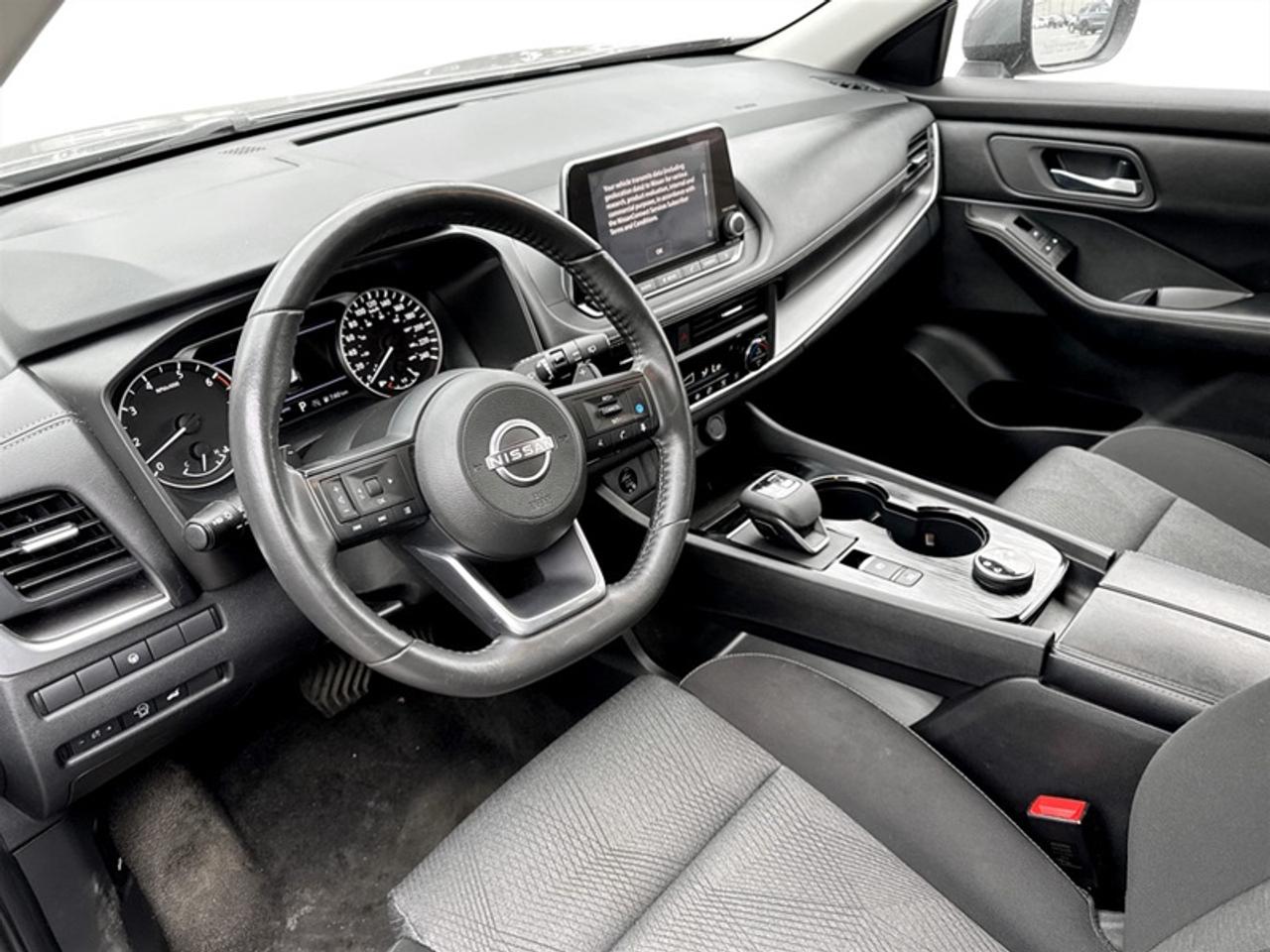 2024 Nissan Rogue SV Moonroof  **PANORAMIC SUNROOF** Photo