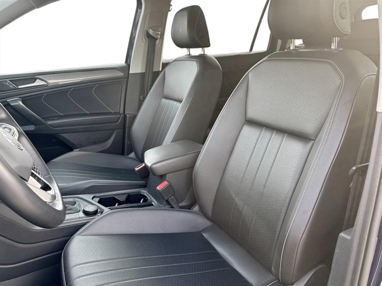 2024 Volkswagen Tiguan Comfortline w/Third Row Pkg  *CLEAN CF* Photo