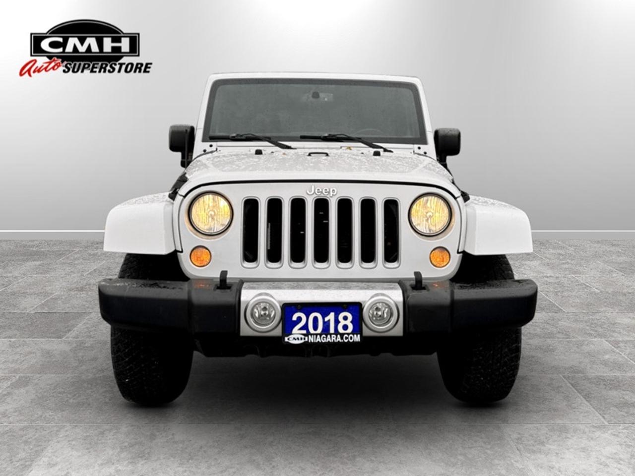 2018 Jeep Wrangler Unlimited Sahara  **LOW MILEAGE** Photo