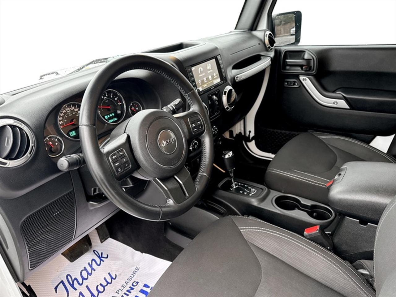 2018 Jeep Wrangler Unlimited Sahara  **LOW MILEAGE** Photo