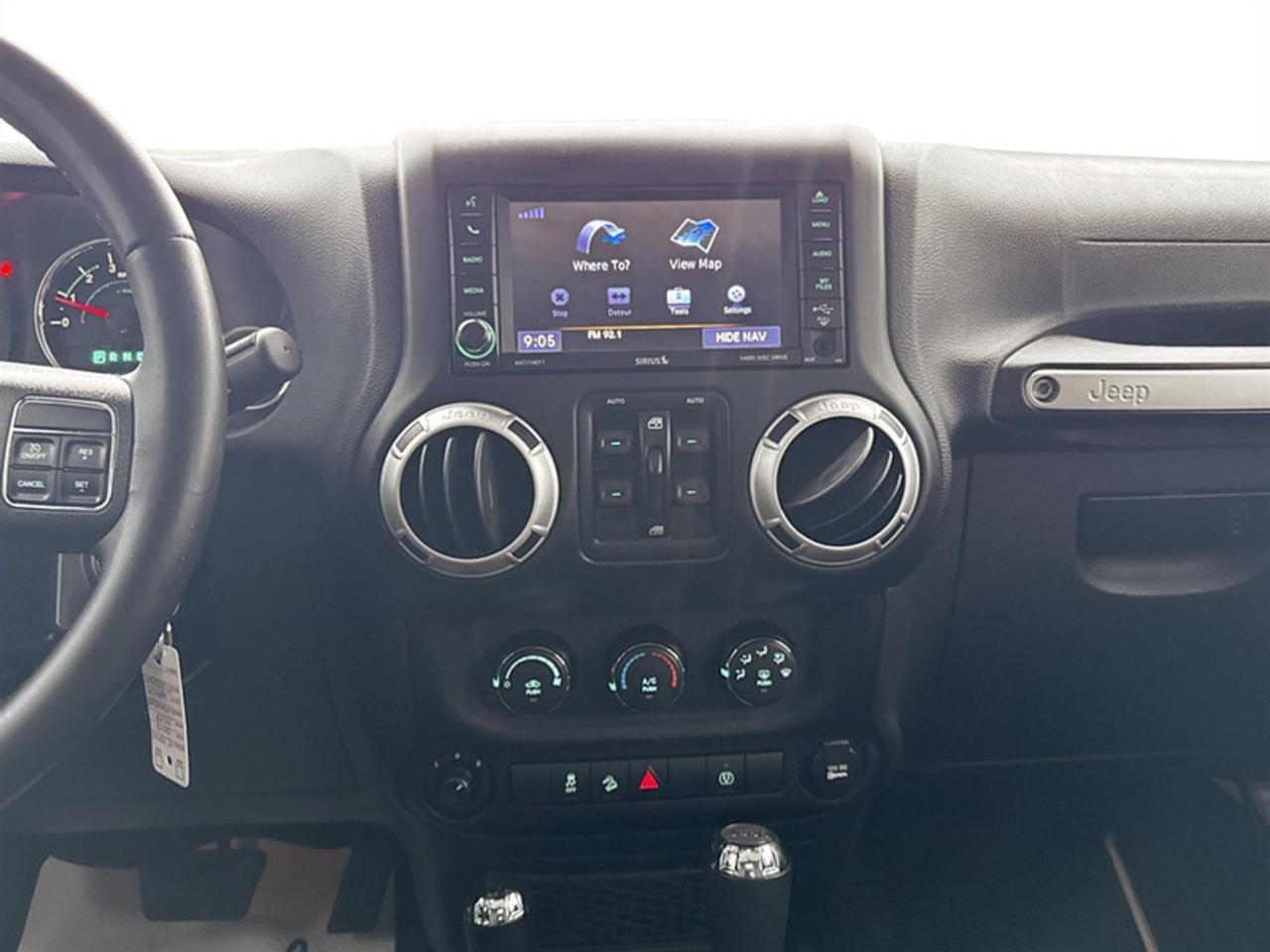 2018 Jeep Wrangler Unlimited Sahara  **LOW MILEAGE** Photo