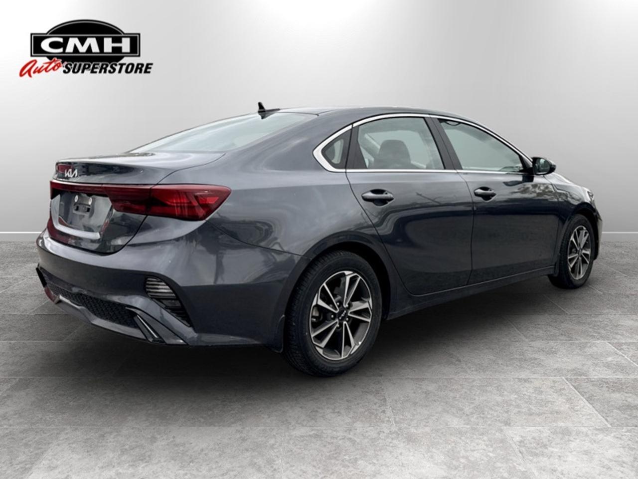 2024 Kia Forte EX  **CLEAN CARFAX** Photo