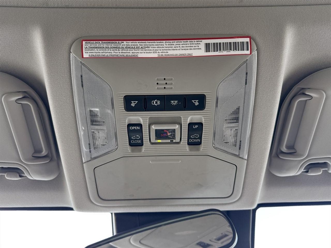 2020 Toyota RAV4 XLE  **LOW MILEAGE** Photo