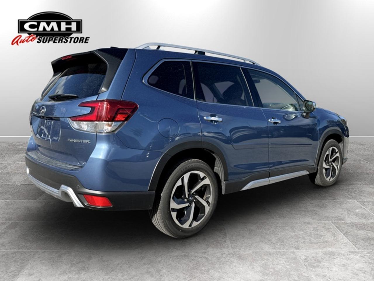2024 Subaru Forester Premier  **CLEAN CARFAX** Photo