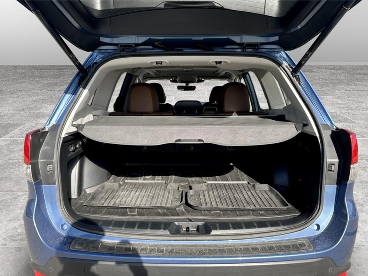 2024 Subaru Forester Premier  **CLEAN CARFAX** Photo
