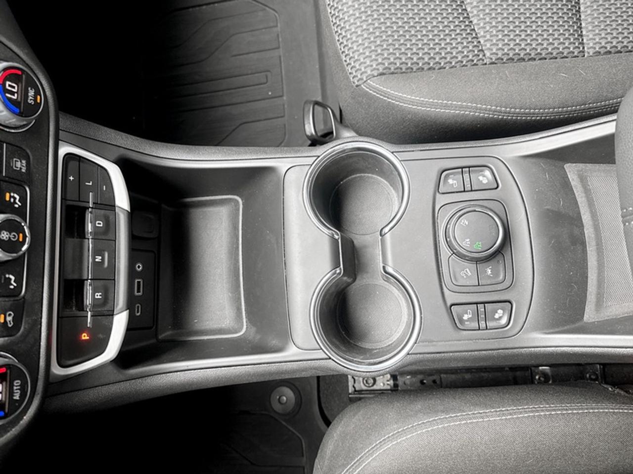 2022 GMC Terrain SLE Elevation  **LOW MILEAGE** Photo