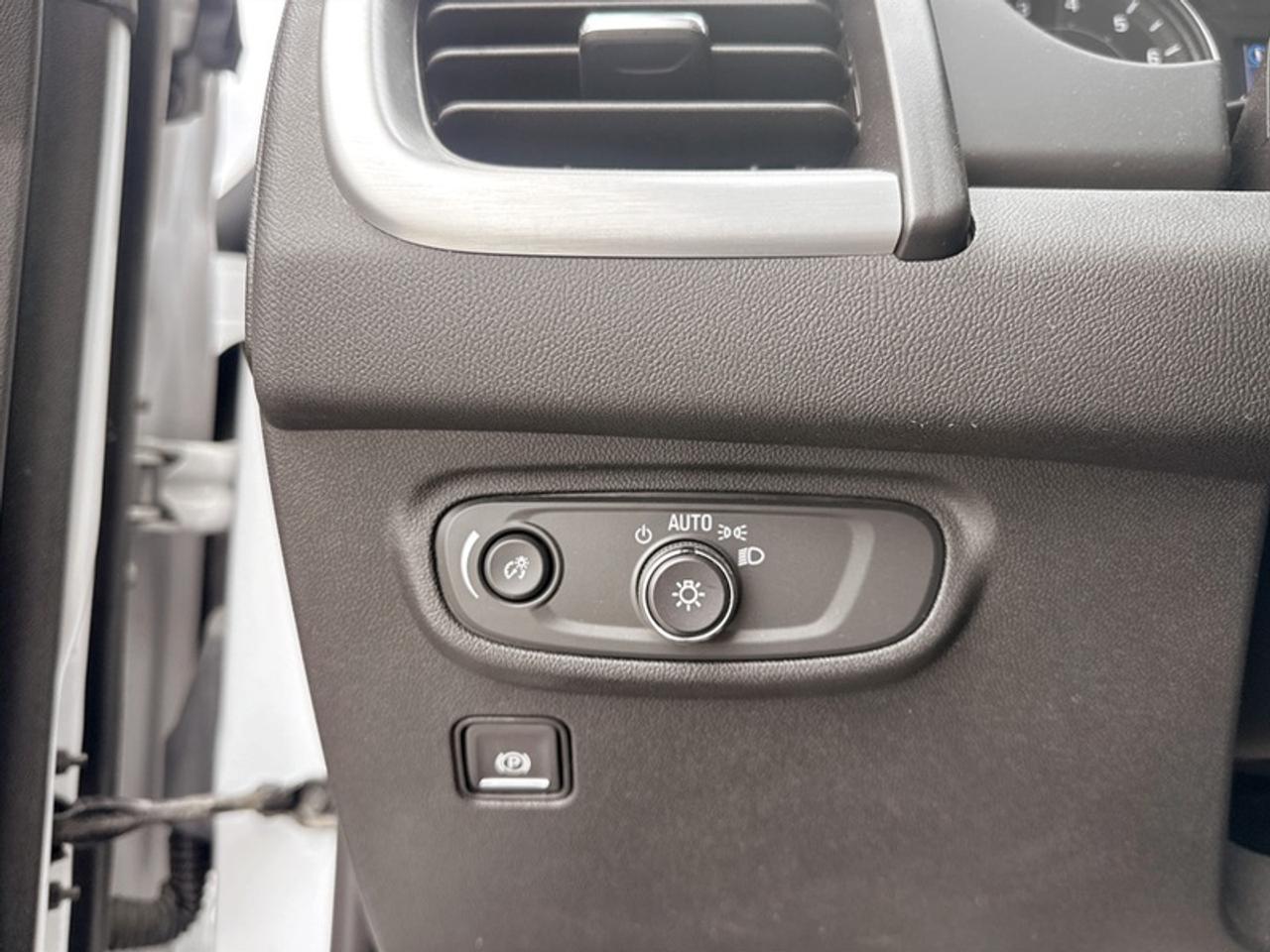 2022 GMC Terrain SLE Elevation  **LOW MILEAGE** Photo