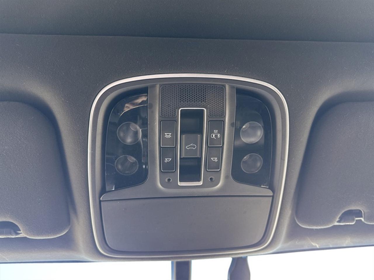 2019 Kia Sorento SX  *28 SERV. RECORDS - CLEAN CARFAX* Photo