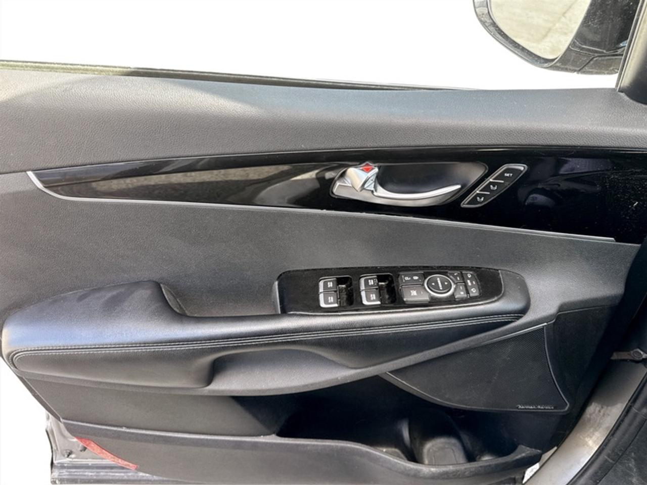 2019 Kia Sorento SX  *28 SERV. RECORDS - CLEAN CARFAX* Photo