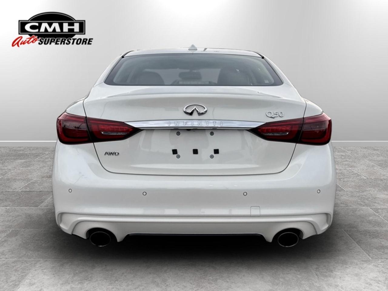 2022 Infiniti Q50 LUXE  **ONE OWNER - LOW KMS** Photo