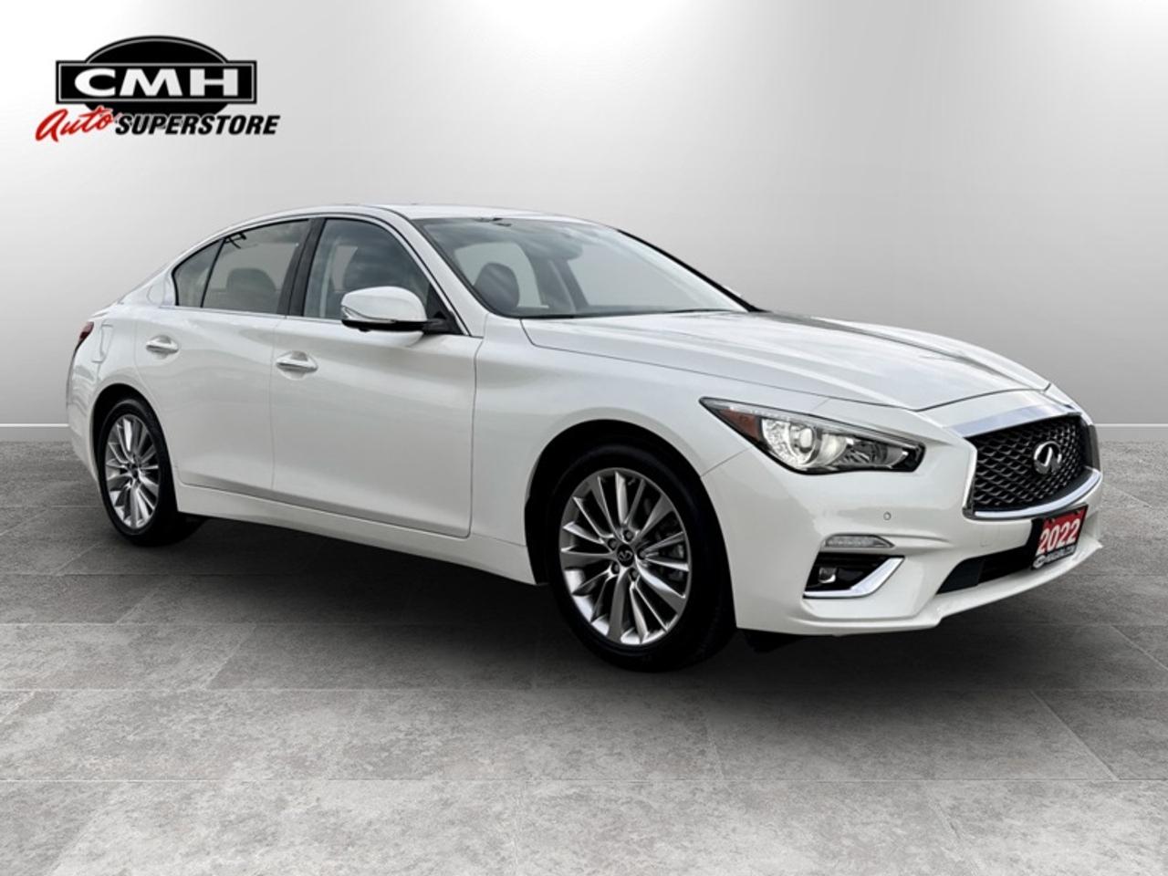 2022 Infiniti Q50 LUXE  **ONE OWNER - LOW KMS** Photo