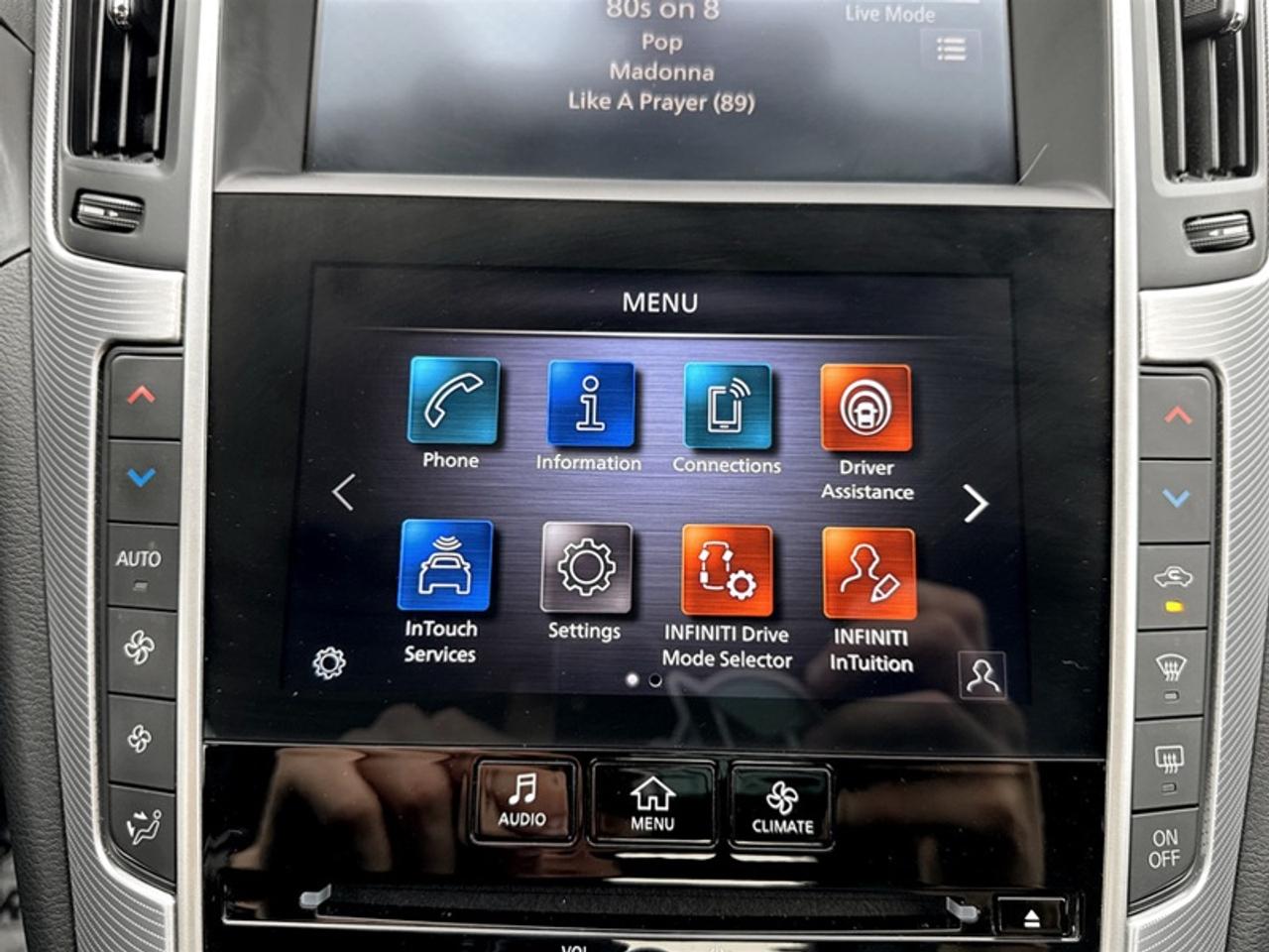 2022 Infiniti Q50 LUXE  **ONE OWNER - LOW KMS** Photo