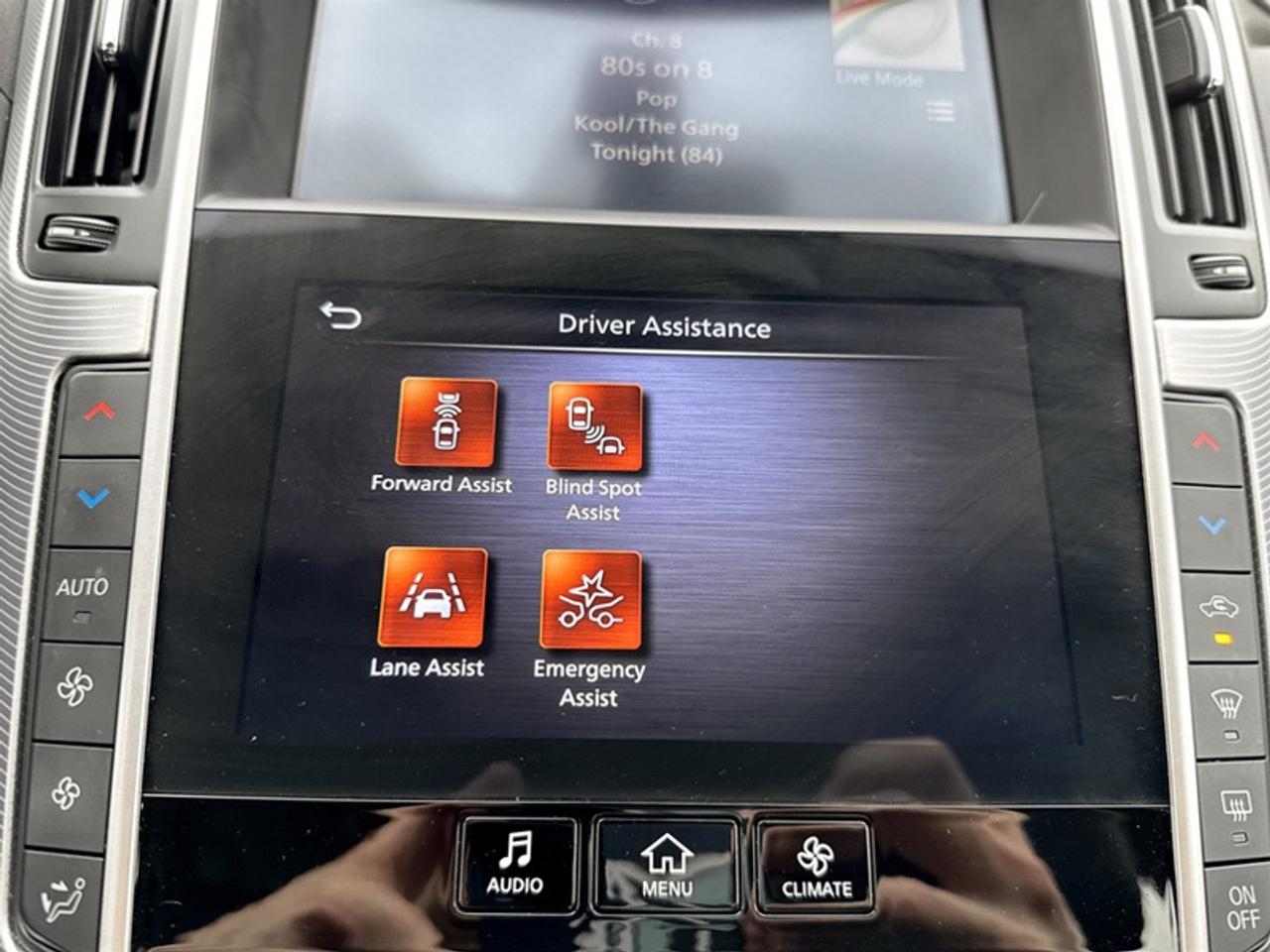 2022 Infiniti Q50 LUXE  **ONE OWNER - LOW KMS** Photo