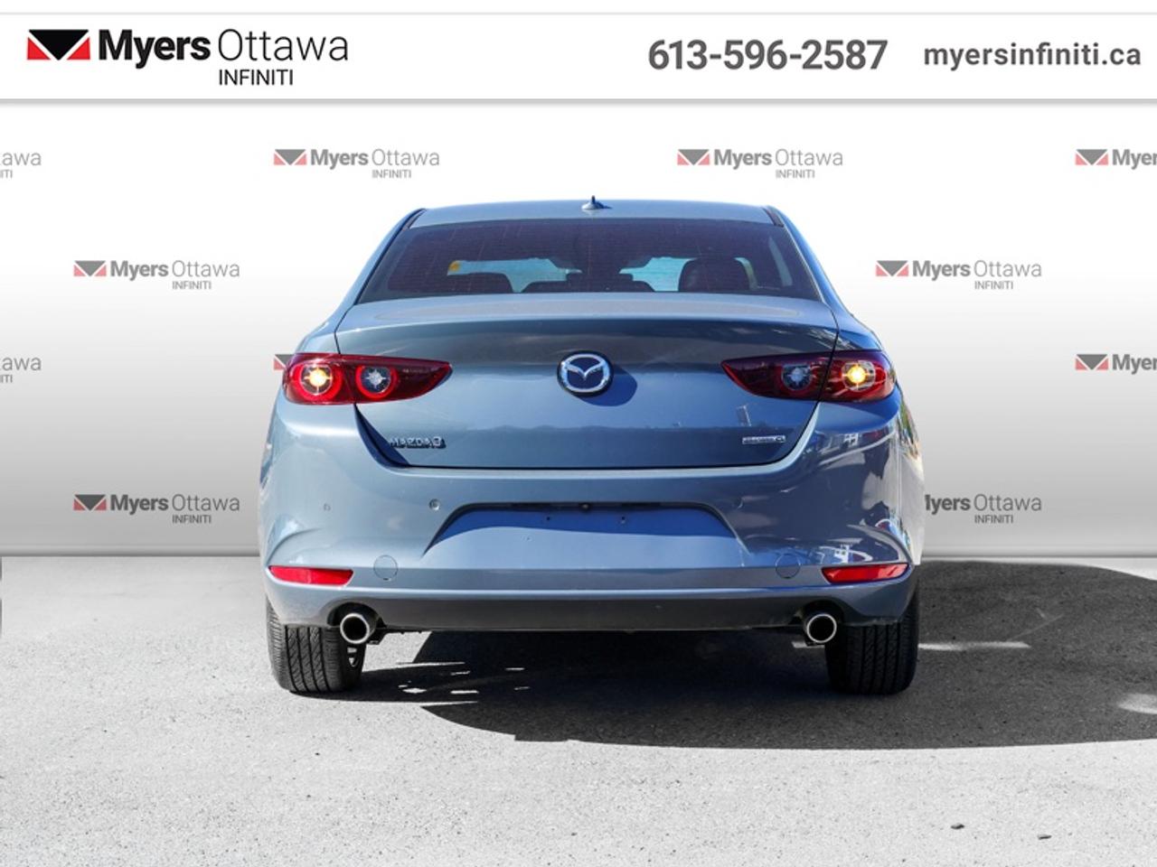 2022 Mazda MAZDA3 GT  Leather, Sunroof, Heated Seats. Photo