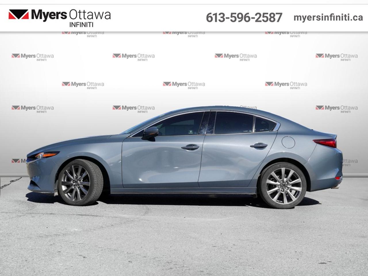 2022 Mazda MAZDA3 GT  Leather, Sunroof, Heated Seats. Photo