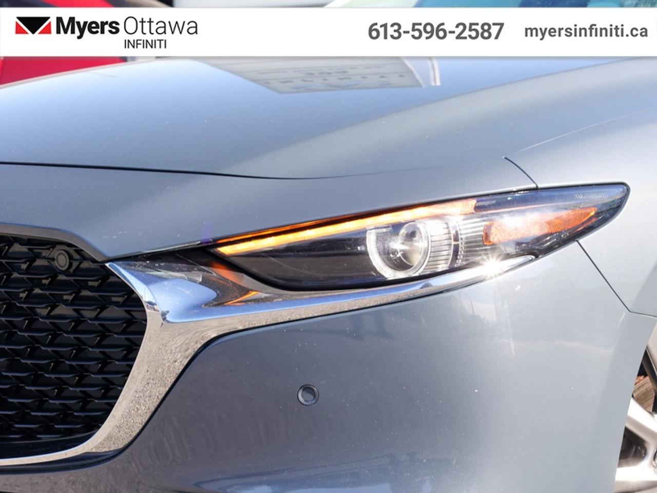 2022 Mazda MAZDA3 GT  Leather, Sunroof, Heated Seats. Photo