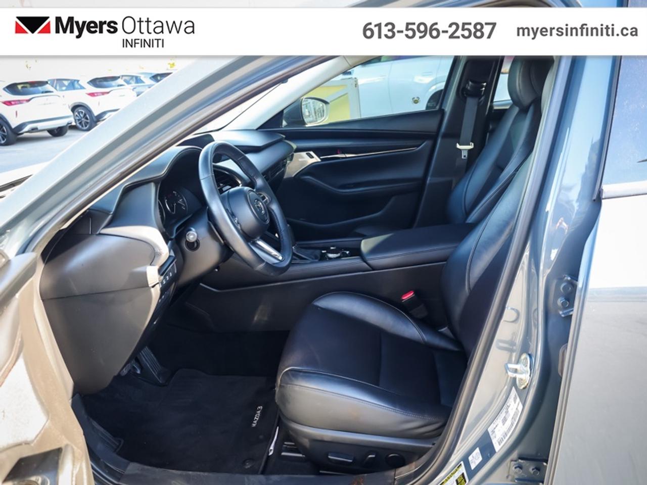 2022 Mazda MAZDA3 GT  Leather, Sunroof, Heated Seats. Photo
