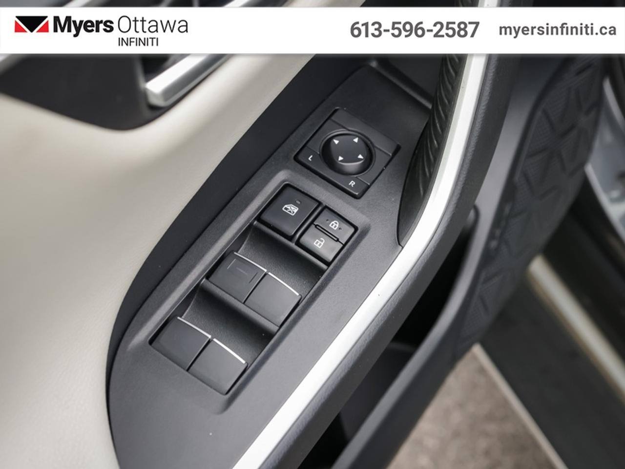 2019 Toyota RAV4 AWD Limited  Heated leather, Sunroof, Low Mileage!! Photo
