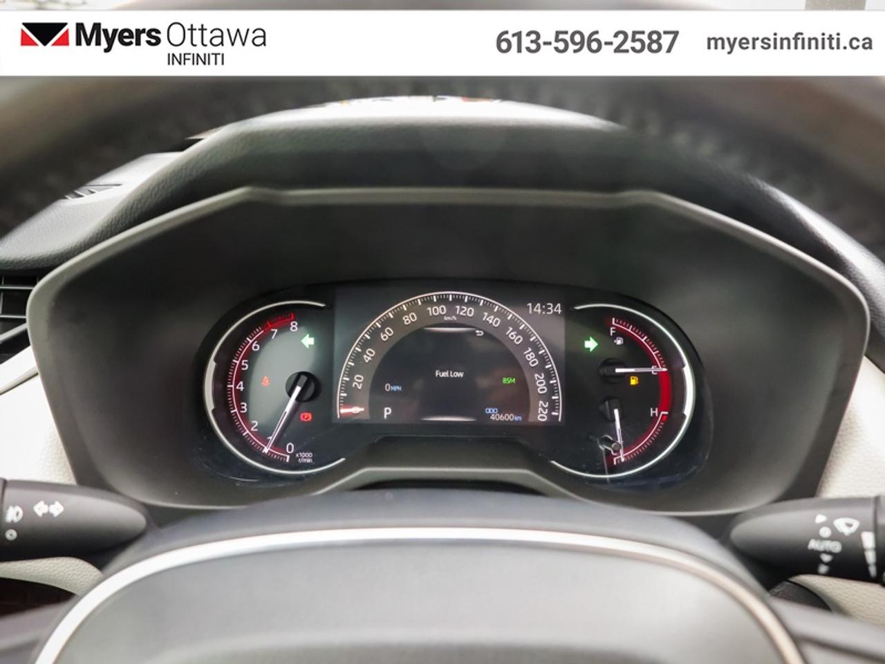 2019 Toyota RAV4 AWD Limited  Heated leather, Sunroof, Low Mileage!! Photo