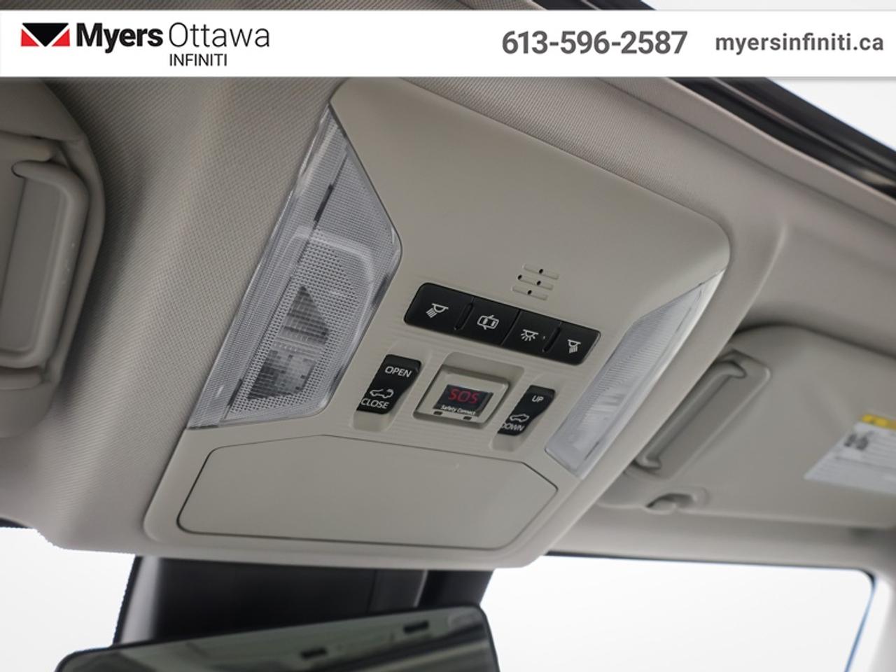 2019 Toyota RAV4 AWD Limited  Heated leather, Sunroof, Low Mileage!! Photo