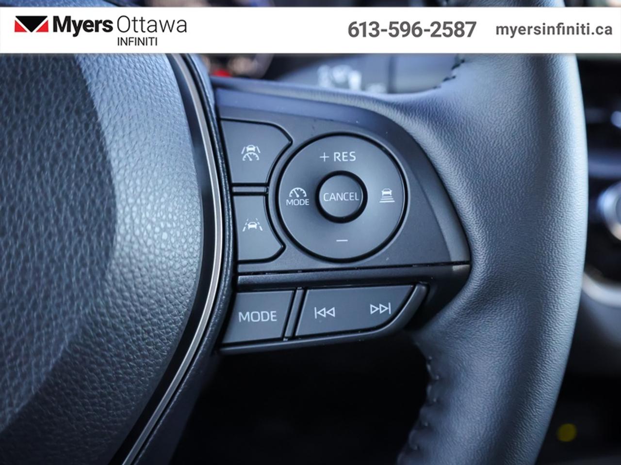 2026 Toyota Corolla Hybrid SE AWD  Sunroof, Like New!! LOW kms!! Photo