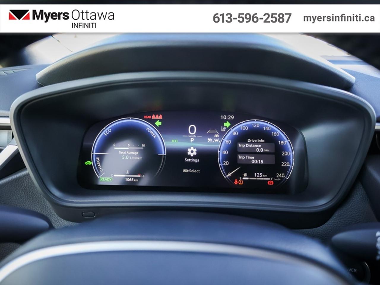 2026 Toyota Corolla Hybrid SE AWD  Sunroof, Like New!! LOW kms!! Photo