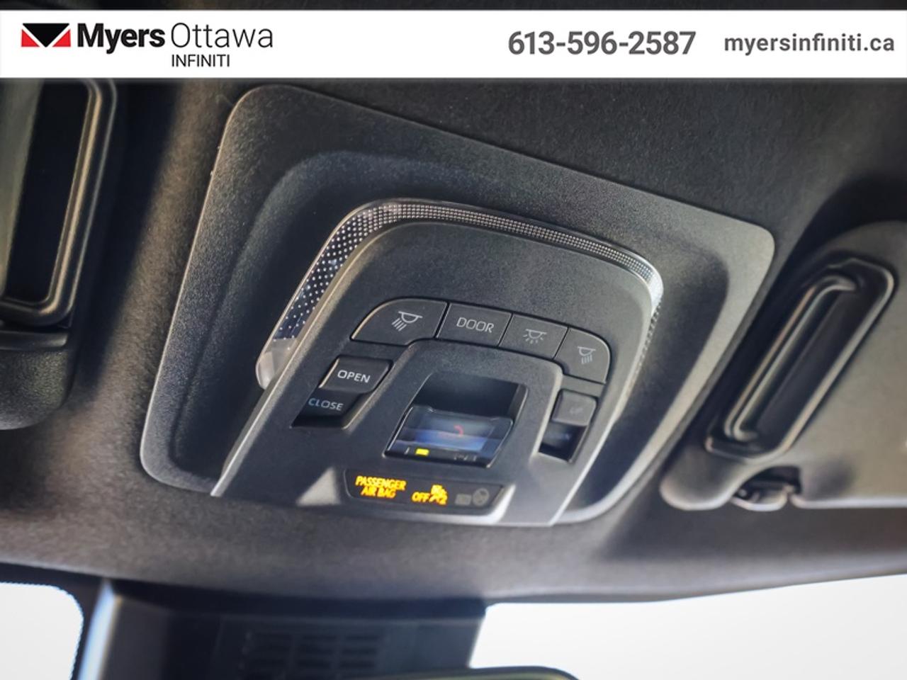 2026 Toyota Corolla Hybrid SE AWD  Sunroof, Like New!! LOW kms!! Photo