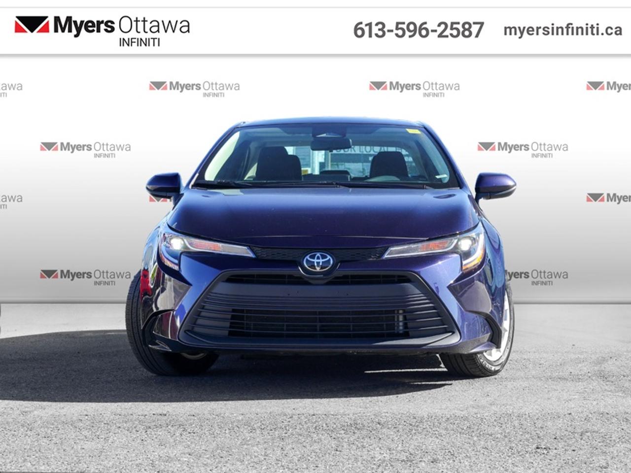 2026 Toyota Corolla LE  Sunroof, Heated Seats, Low KMS!! Photo5