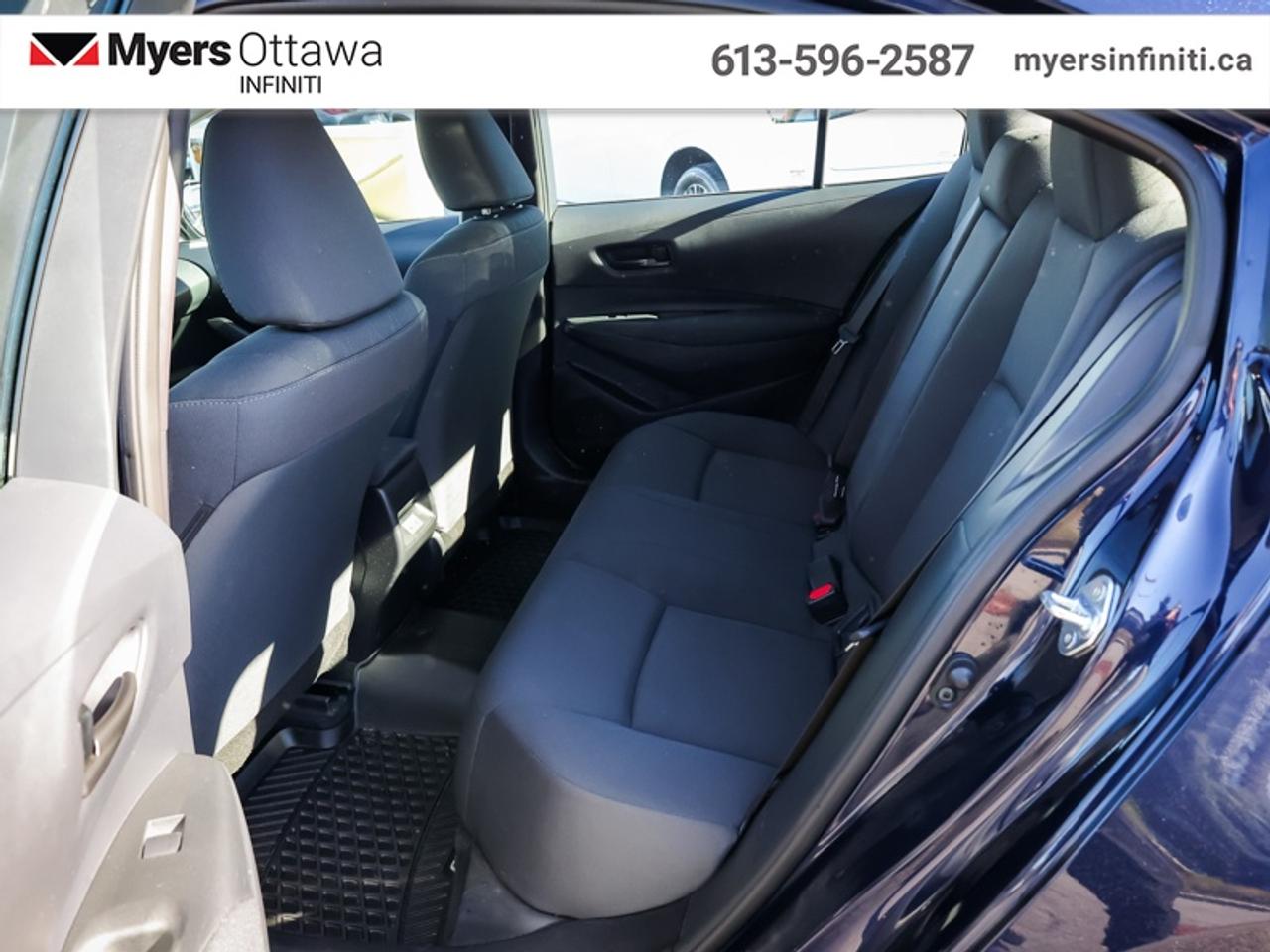 2026 Toyota Corolla LE  Sunroof, Heated Seats, Low KMS!! Photo