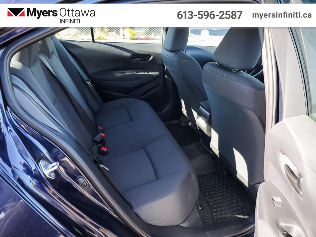 2026 Toyota Corolla LE  Sunroof, Heated Seats, Low KMS!! Photo