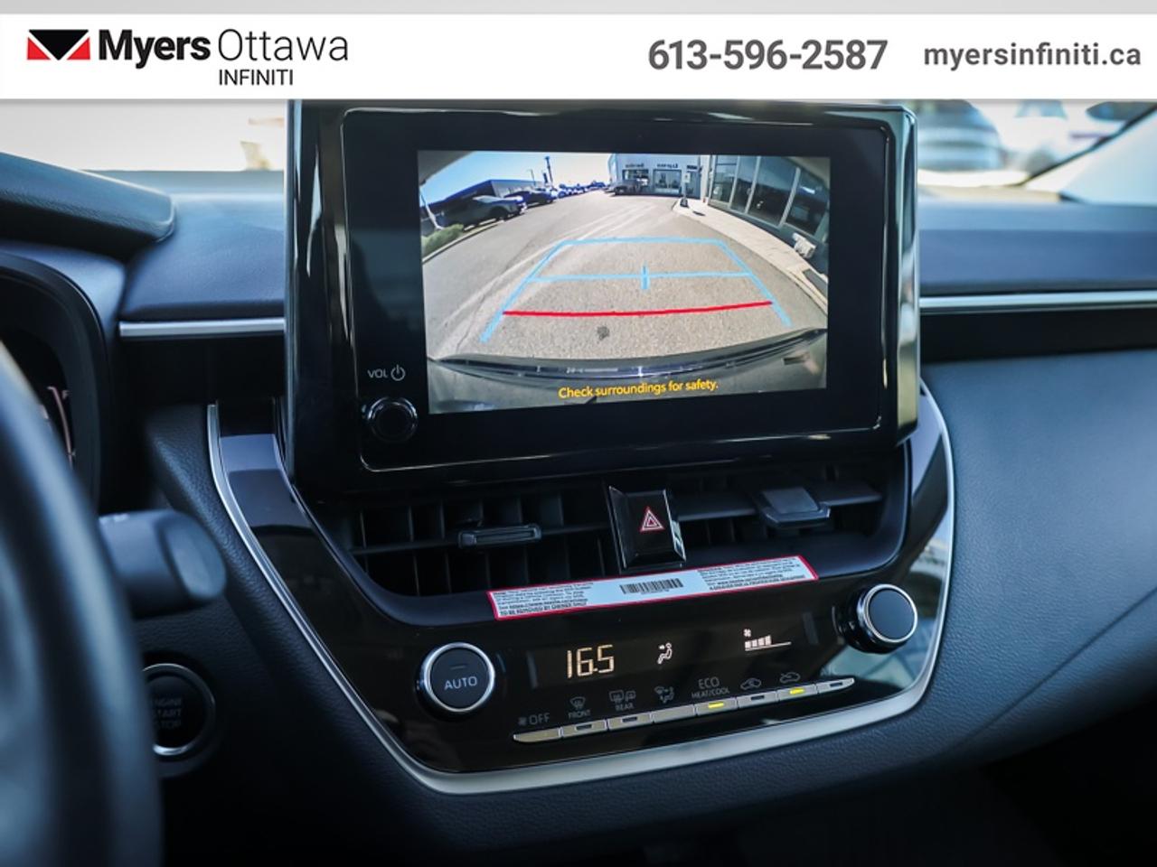 2026 Toyota Corolla LE  Sunroof, Heated Seats, Low KMS!! Photo