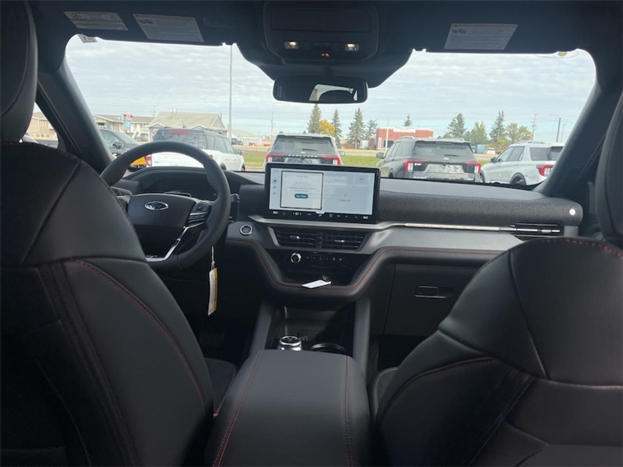 2027 Ford Explorer ST Photo5