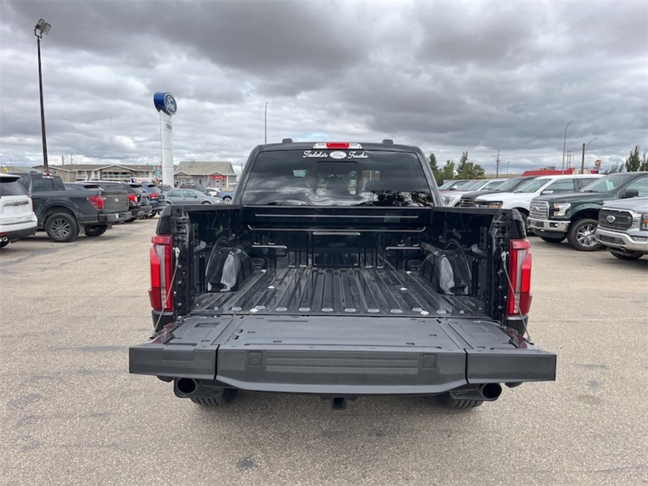 2026 Ford F-150 LARIAT  - Sunroof Photo5