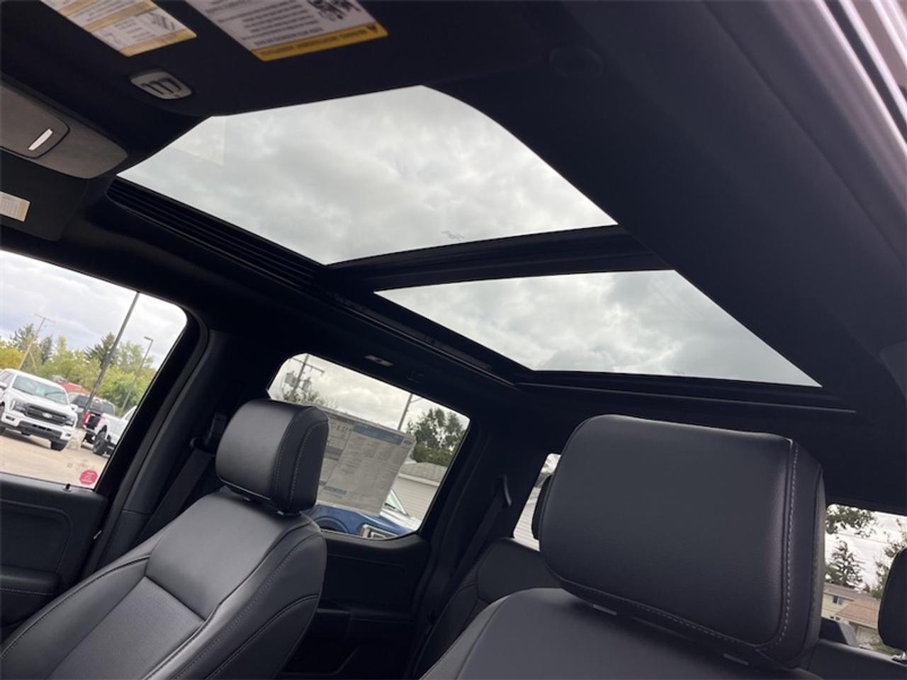 2026 Ford F-150 LARIAT  - Sunroof Photo5