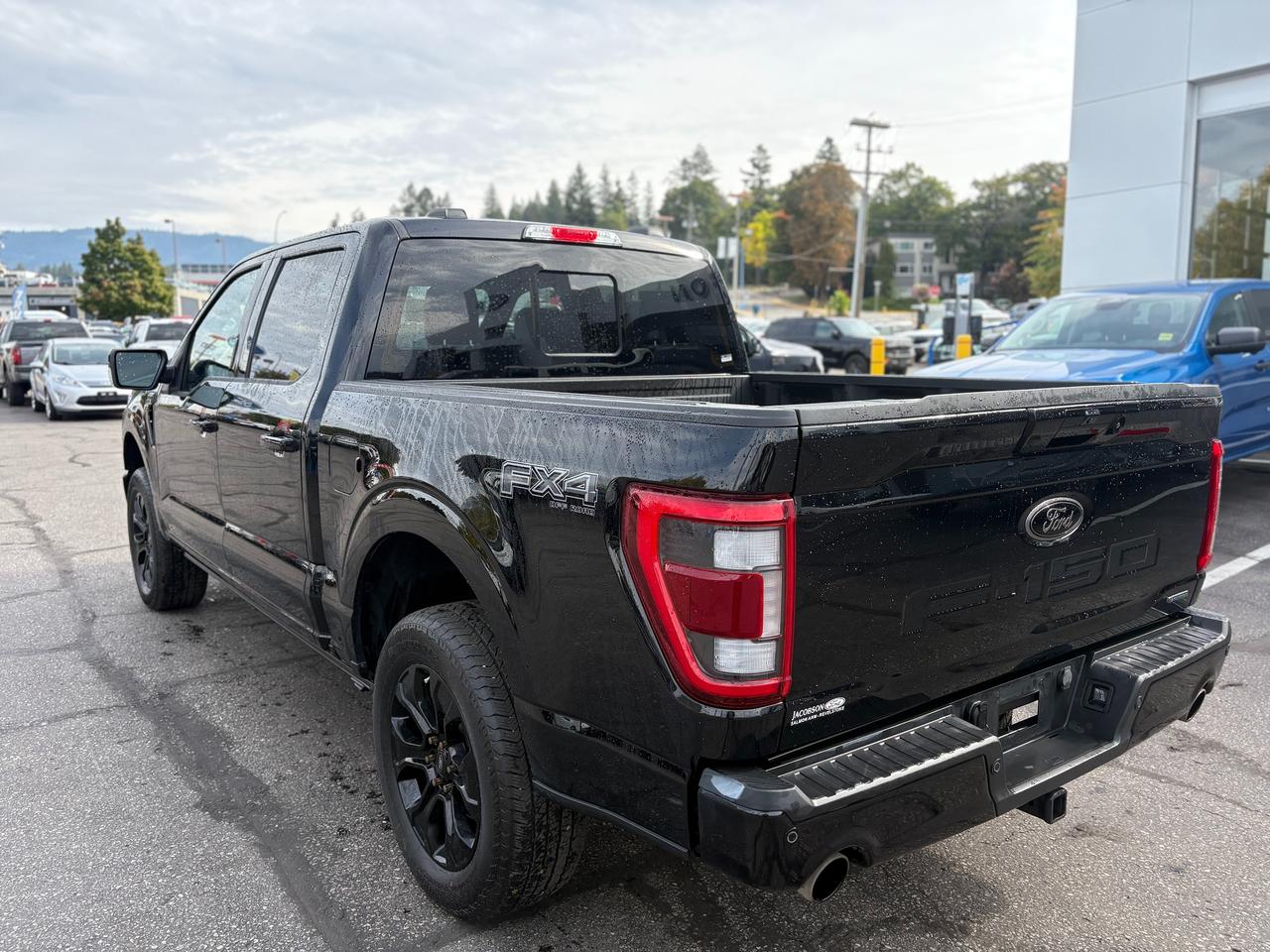 2023 Ford F-150 Lariat Photo2